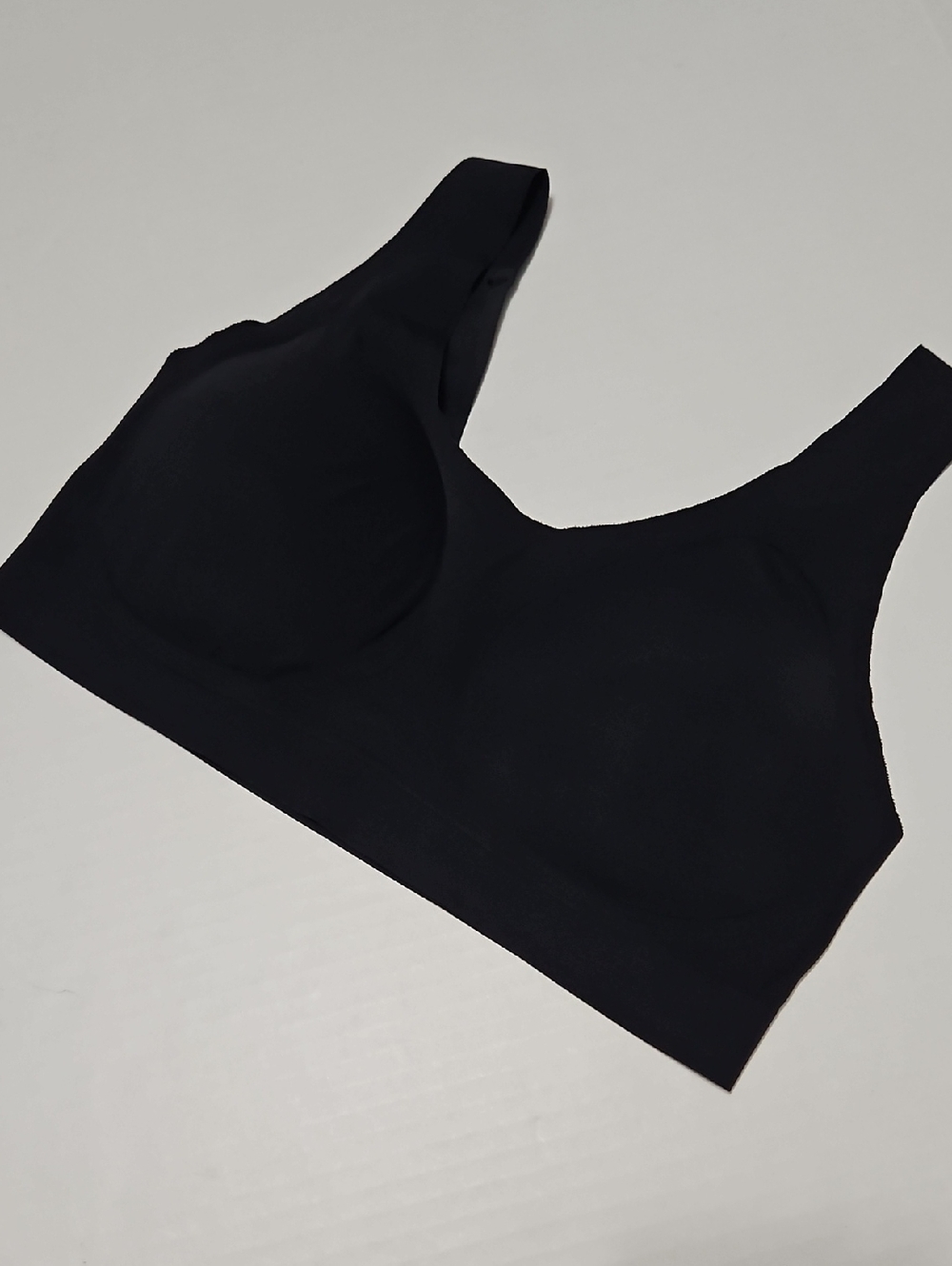 Serra Black Wireless Seamless Bra Size M